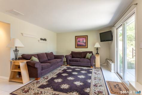 19 Hilldale Road New Fairfield CT 06812