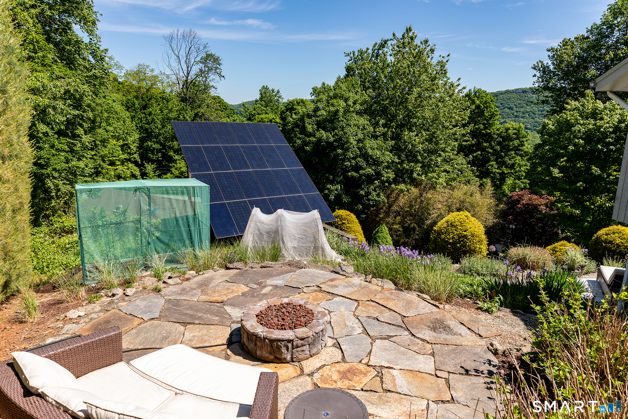19 Hilldale Road New Fairfield CT 06812
