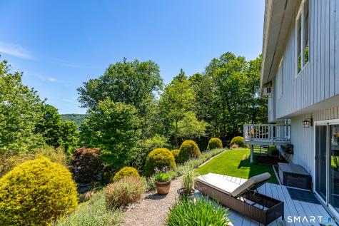 19 Hilldale Road New Fairfield CT 06812