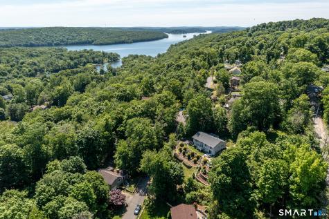 19 Hilldale Road New Fairfield CT 06812