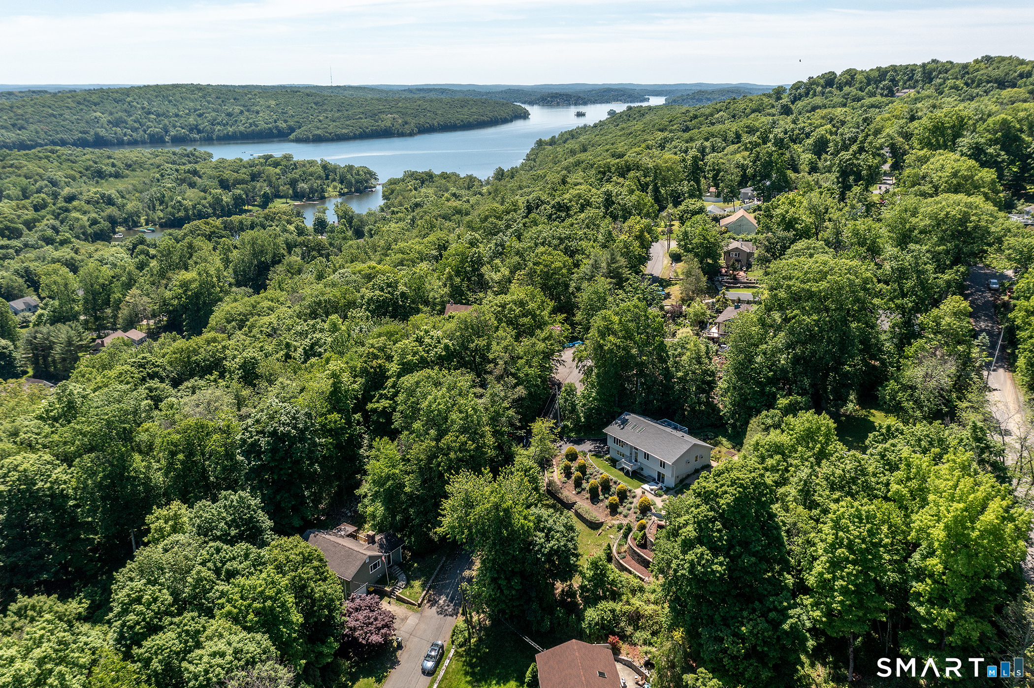 19 Hilldale Road New Fairfield CT 06812