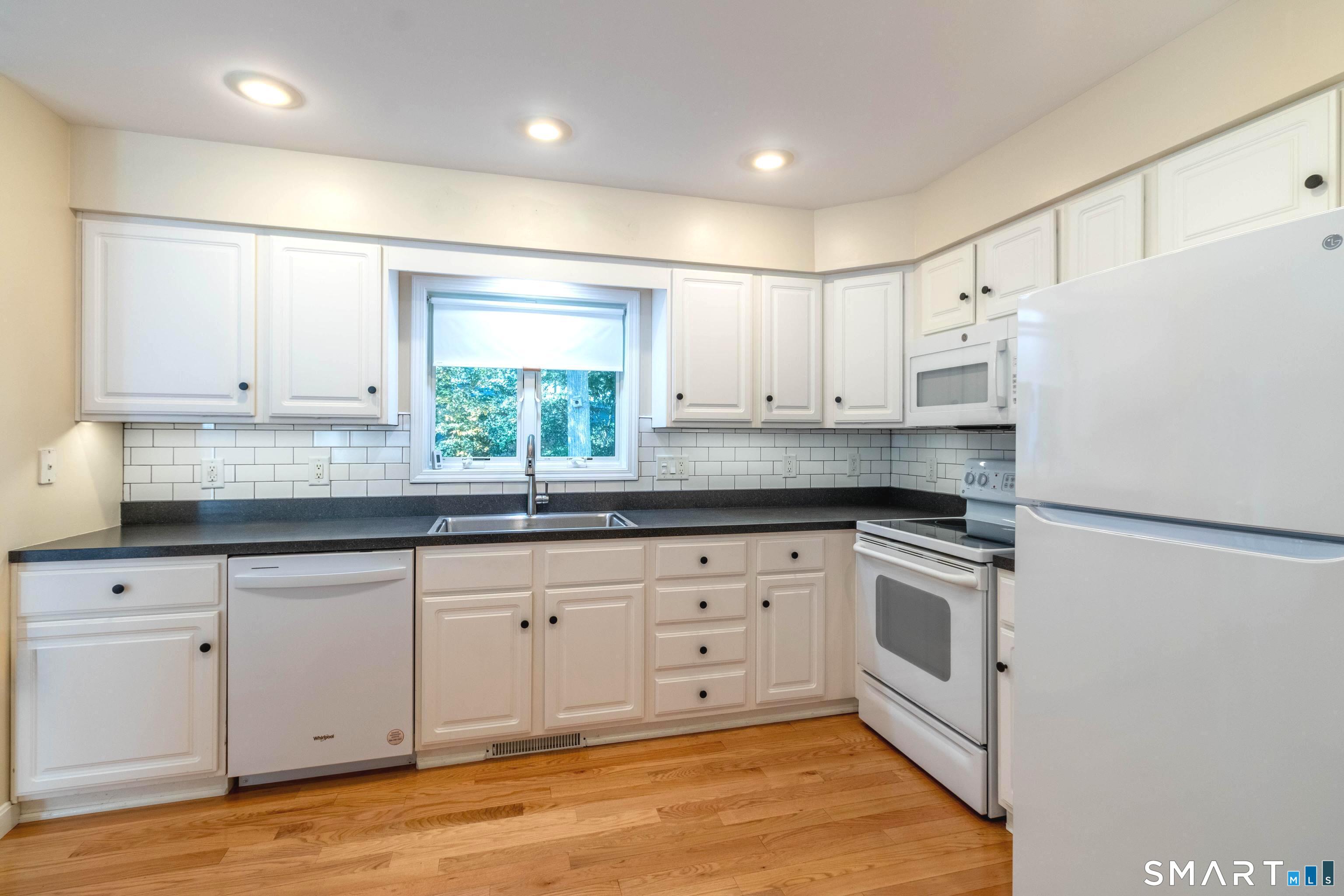 17 Wyndwood Road Montville CT 06382