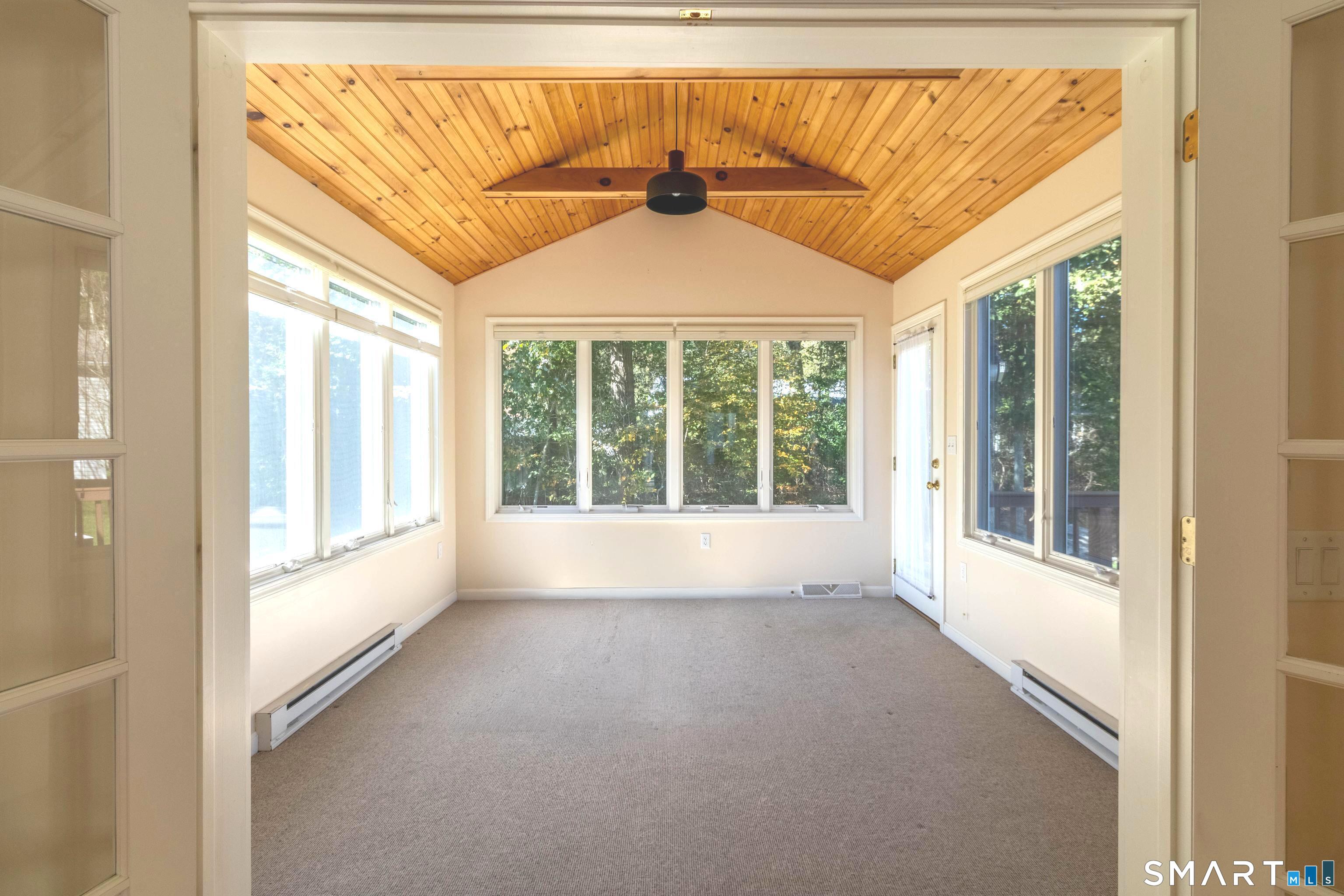 17 Wyndwood Road Montville CT 06382