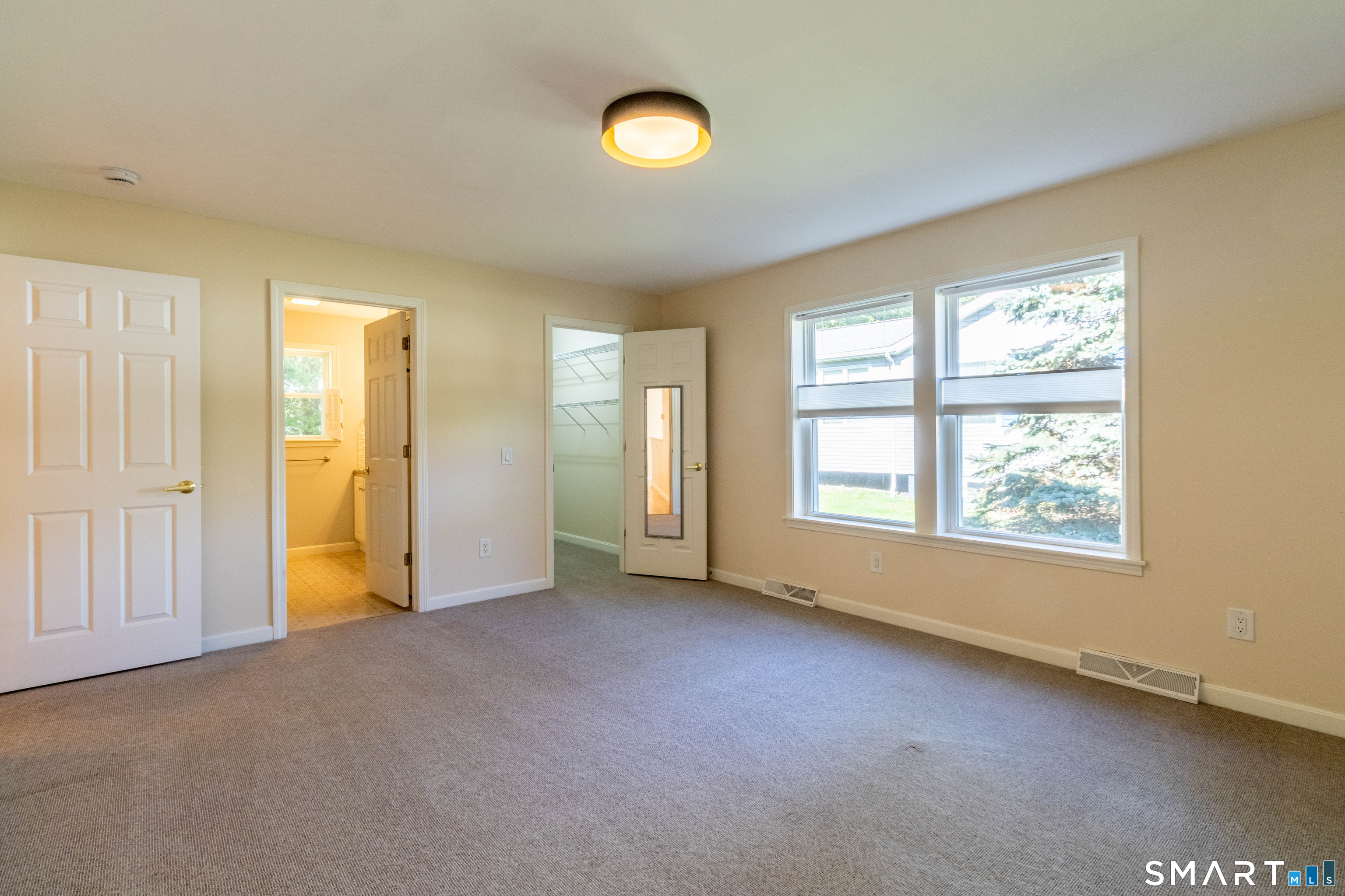 17 Wyndwood Road Montville CT 06382