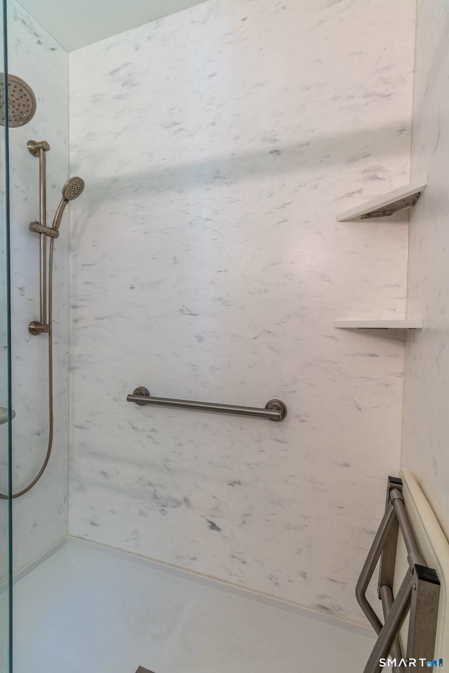 17 Wyndwood Road Montville CT 06382