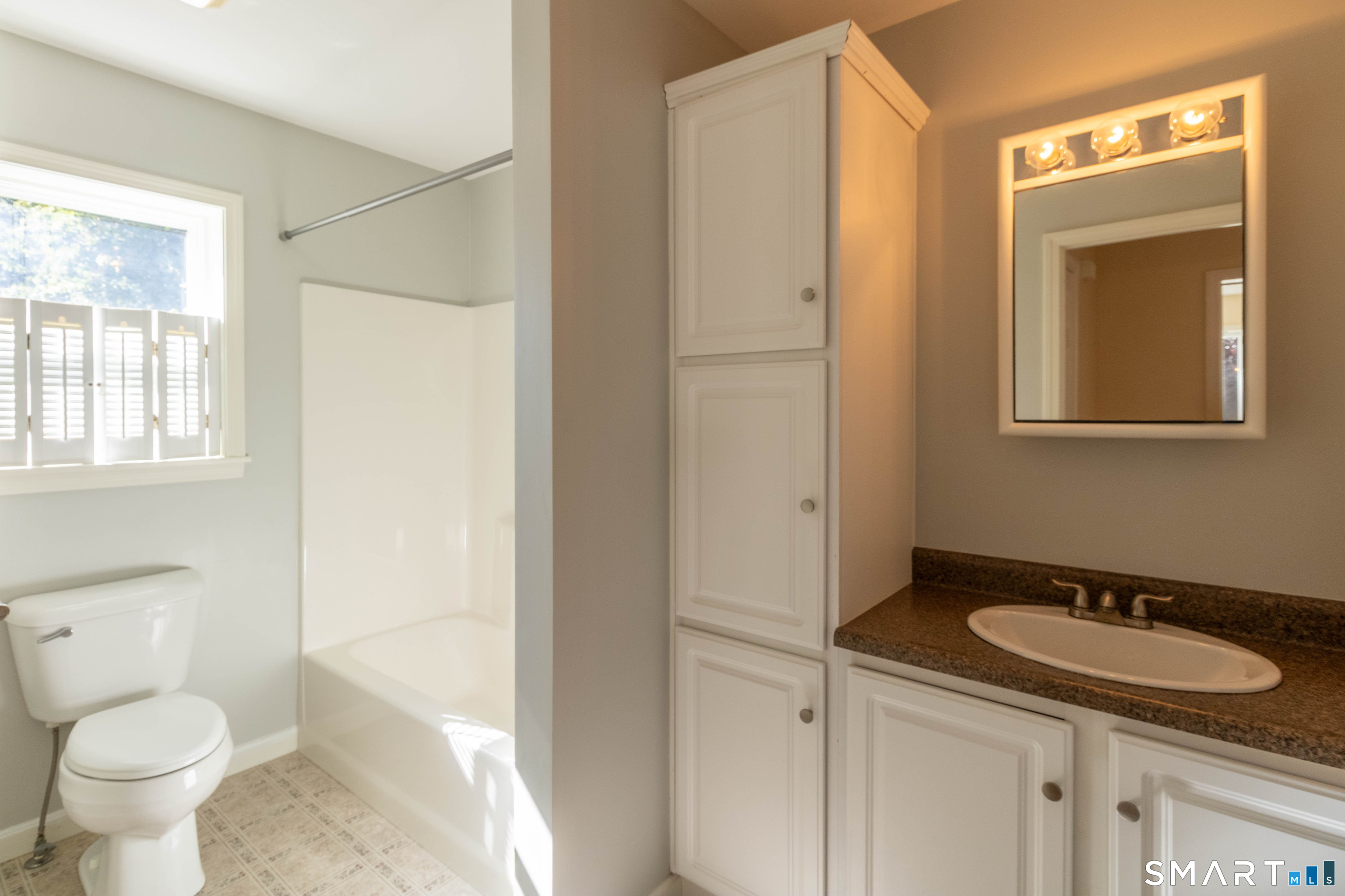 17 Wyndwood Road Montville CT 06382