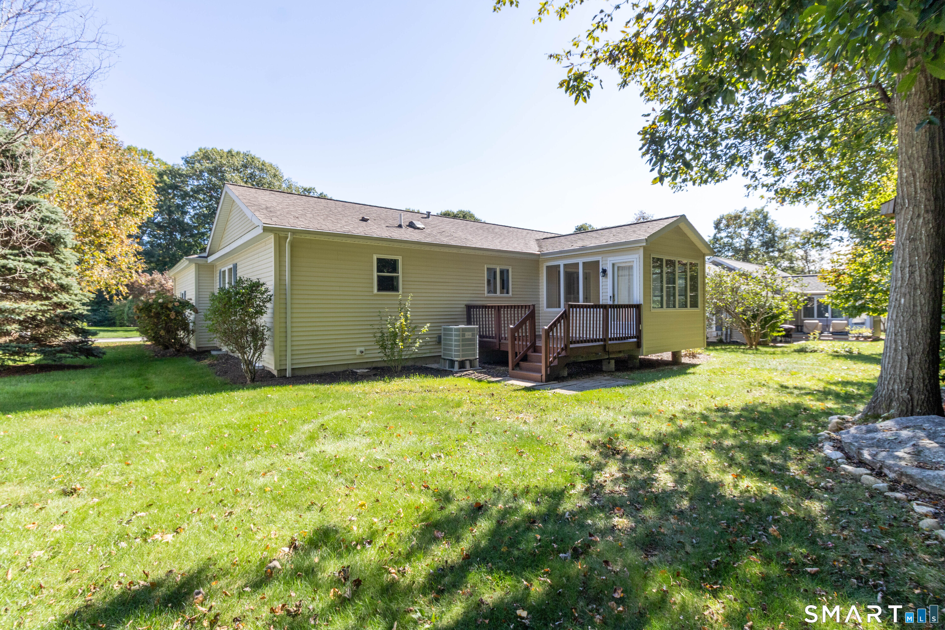 17 Wyndwood Road Montville CT 06382