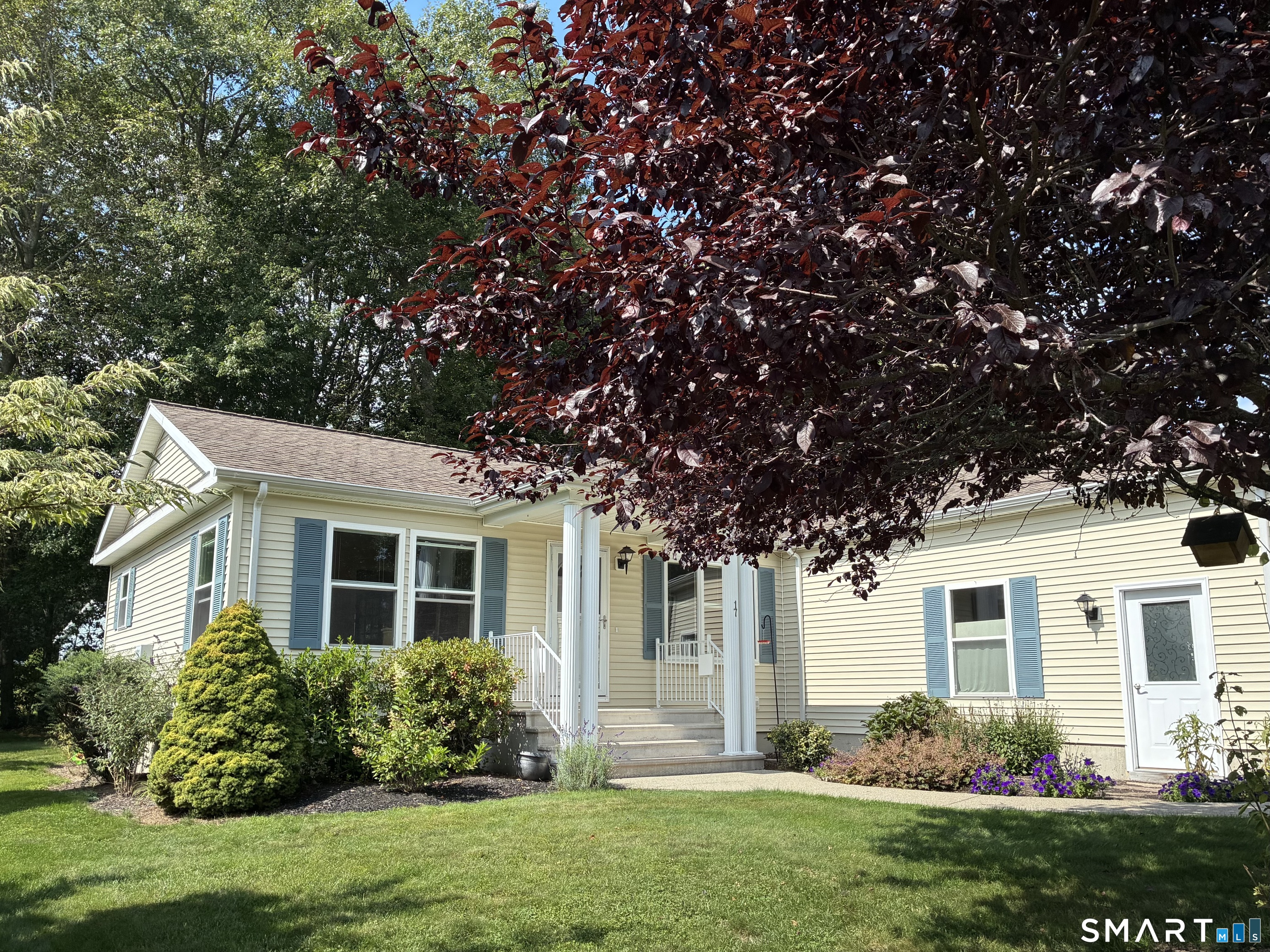 17 Wyndwood Road Montville CT 06382