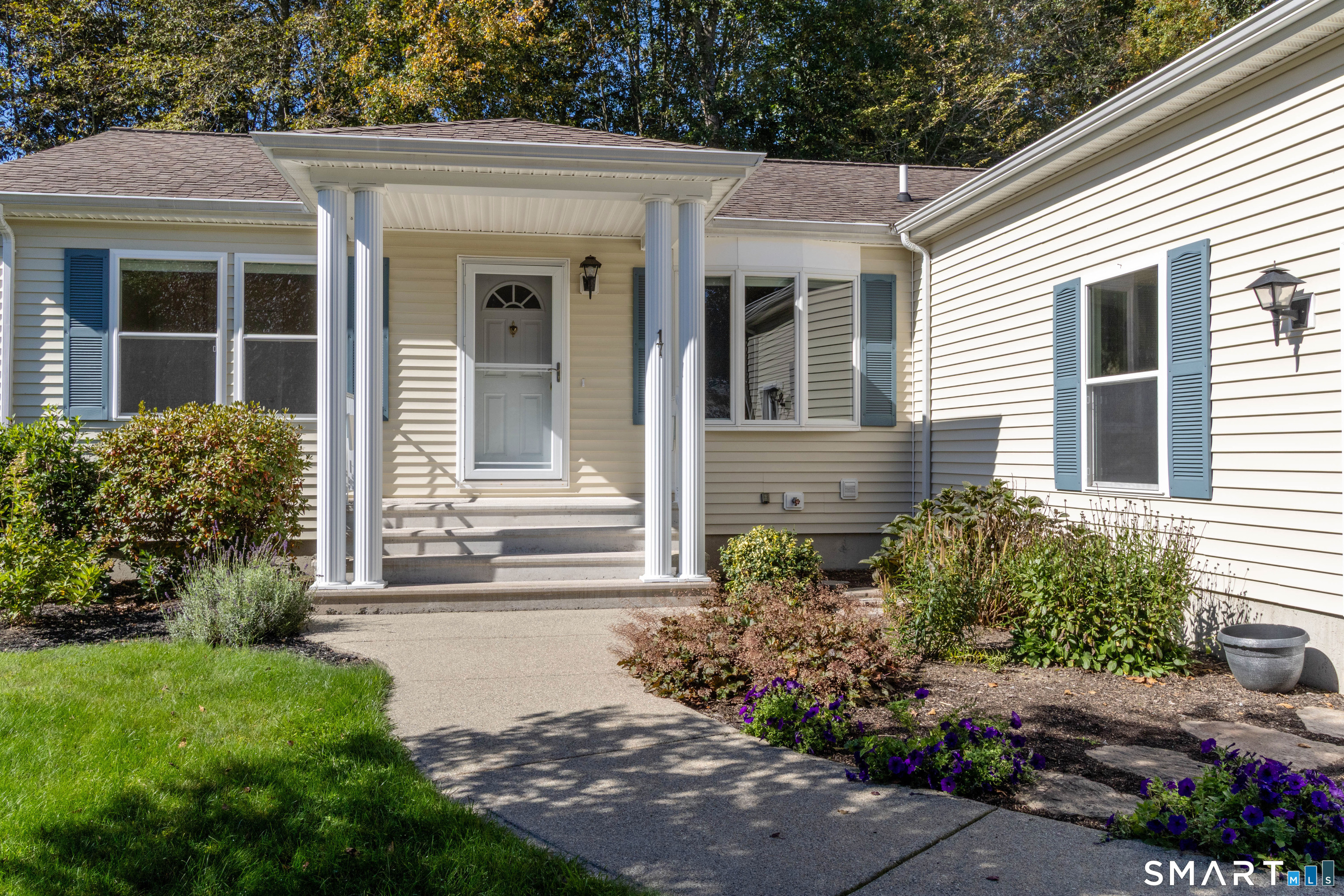 17 Wyndwood Road Montville CT 06382
