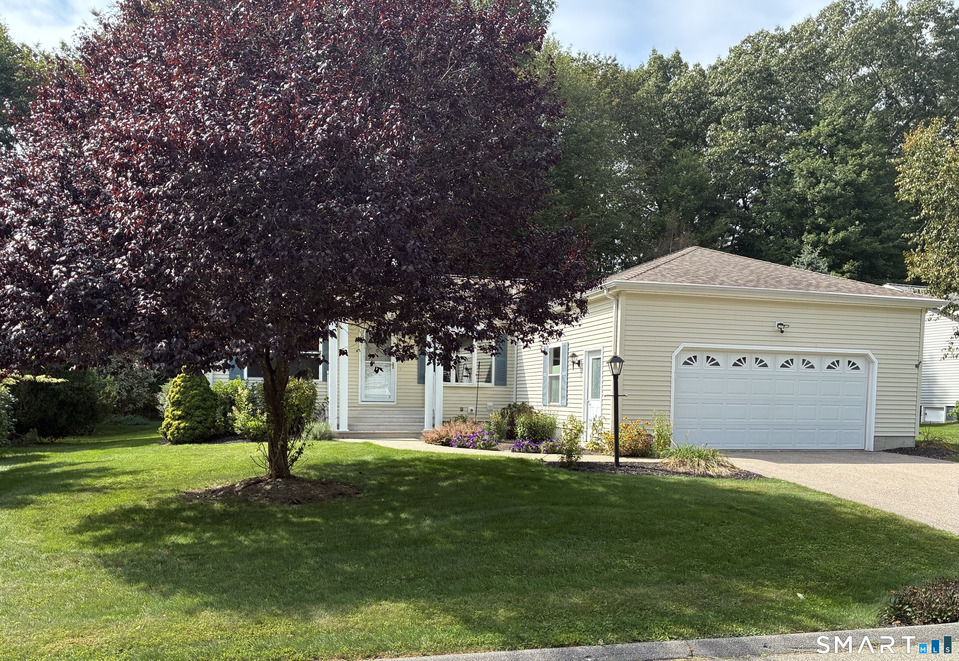 17 Wyndwood Road Montville CT 06382