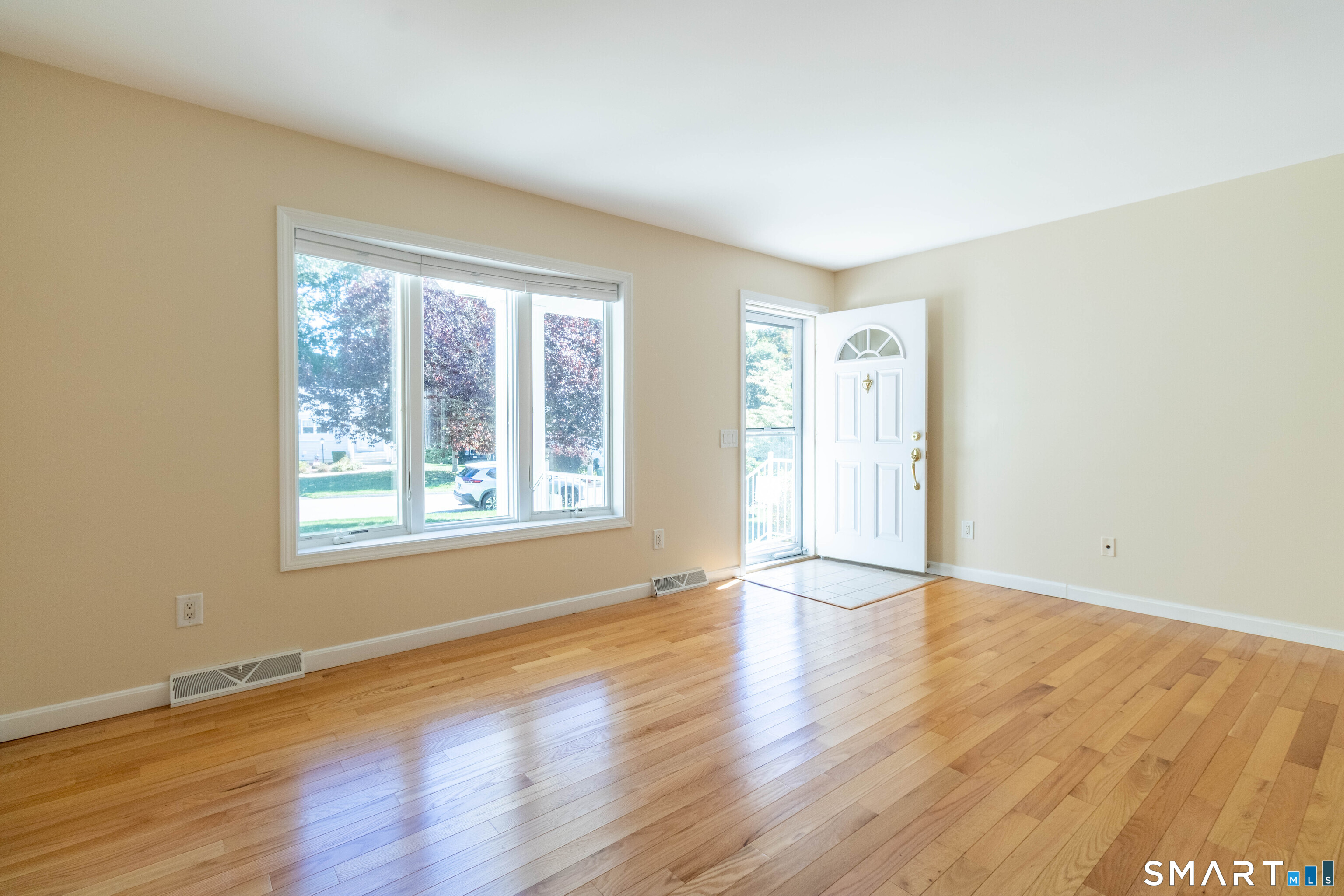 17 Wyndwood Road Montville CT 06382