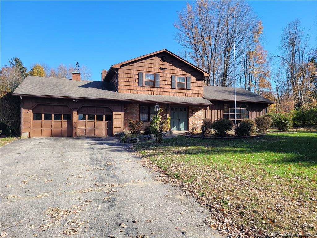 2 Brookwood Drive Newtown CT 06470