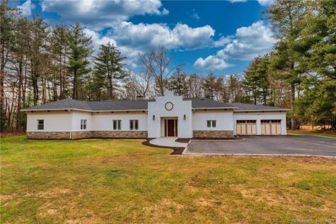 43 Burnham Road Avon CT 06001