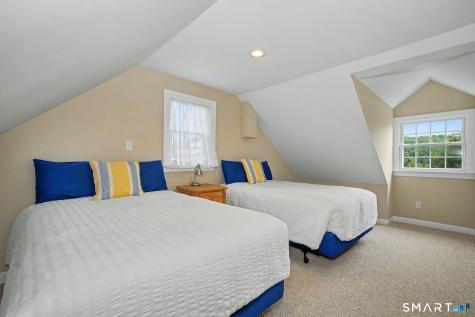 9 Candlewood Knolls Road New Fairfield CT 06812