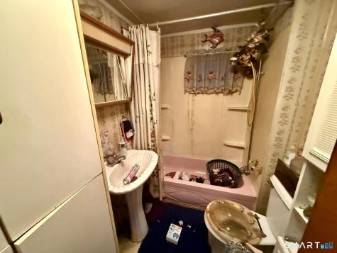 464 Lopus Road Beacon Falls CT 06403