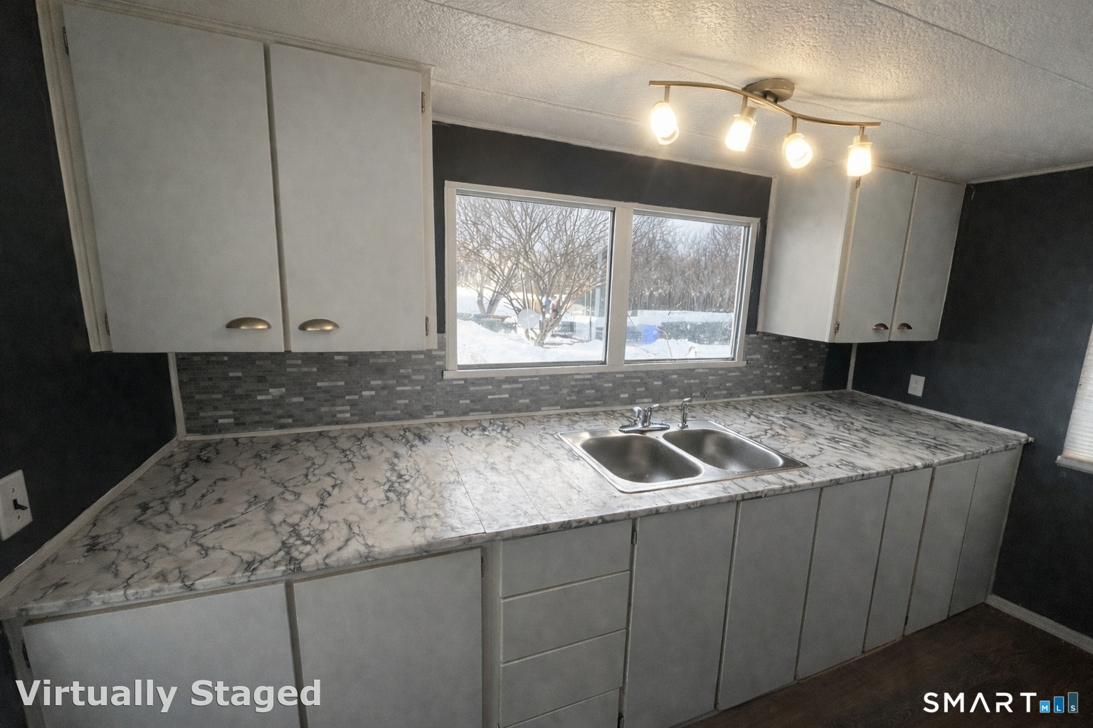 2 Montauk Road East Hartford CT 06118