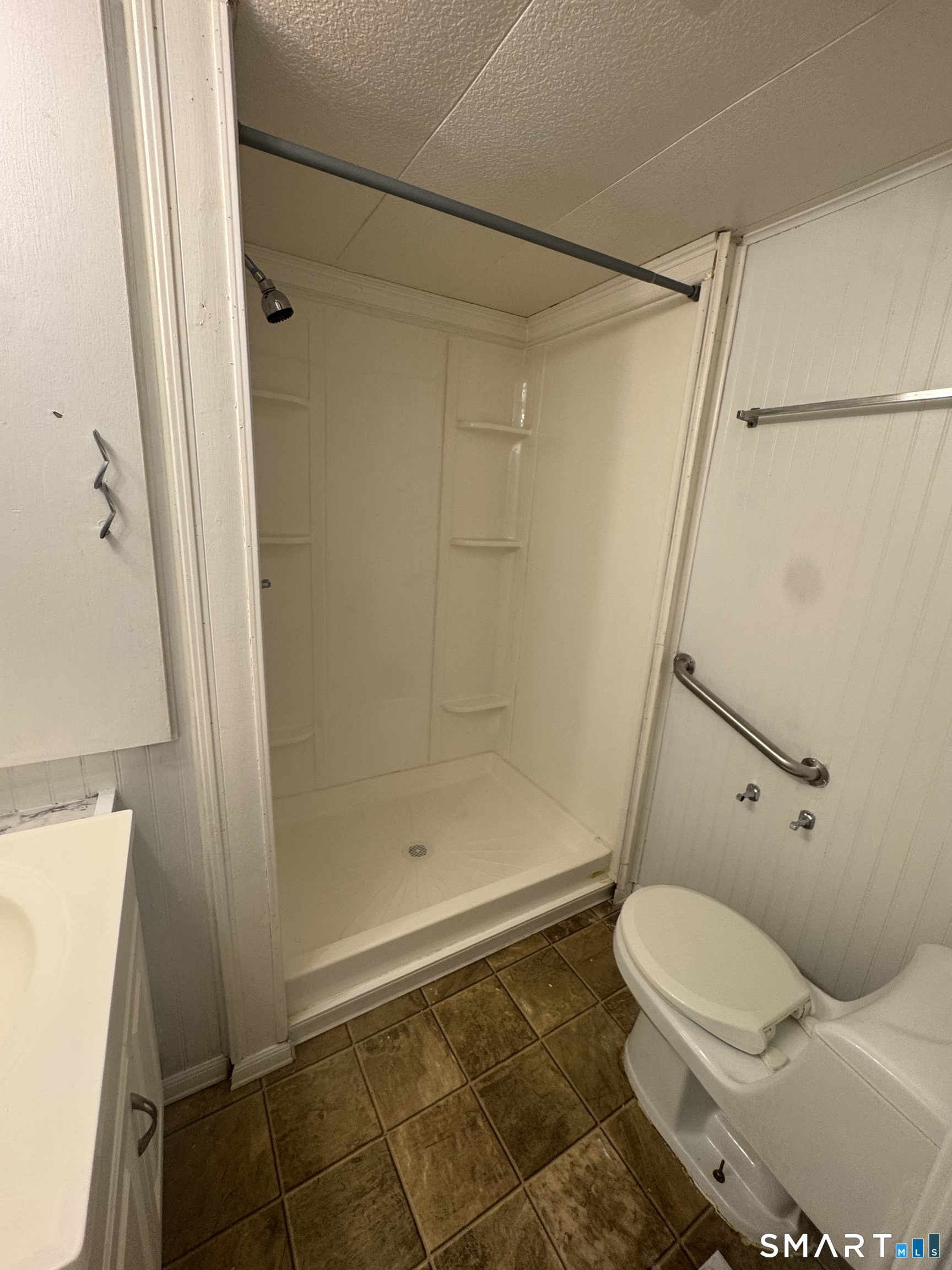 2 Montauk Road East Hartford CT 06118