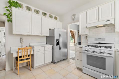 24 Pepper Bush Lane Newington CT 06111