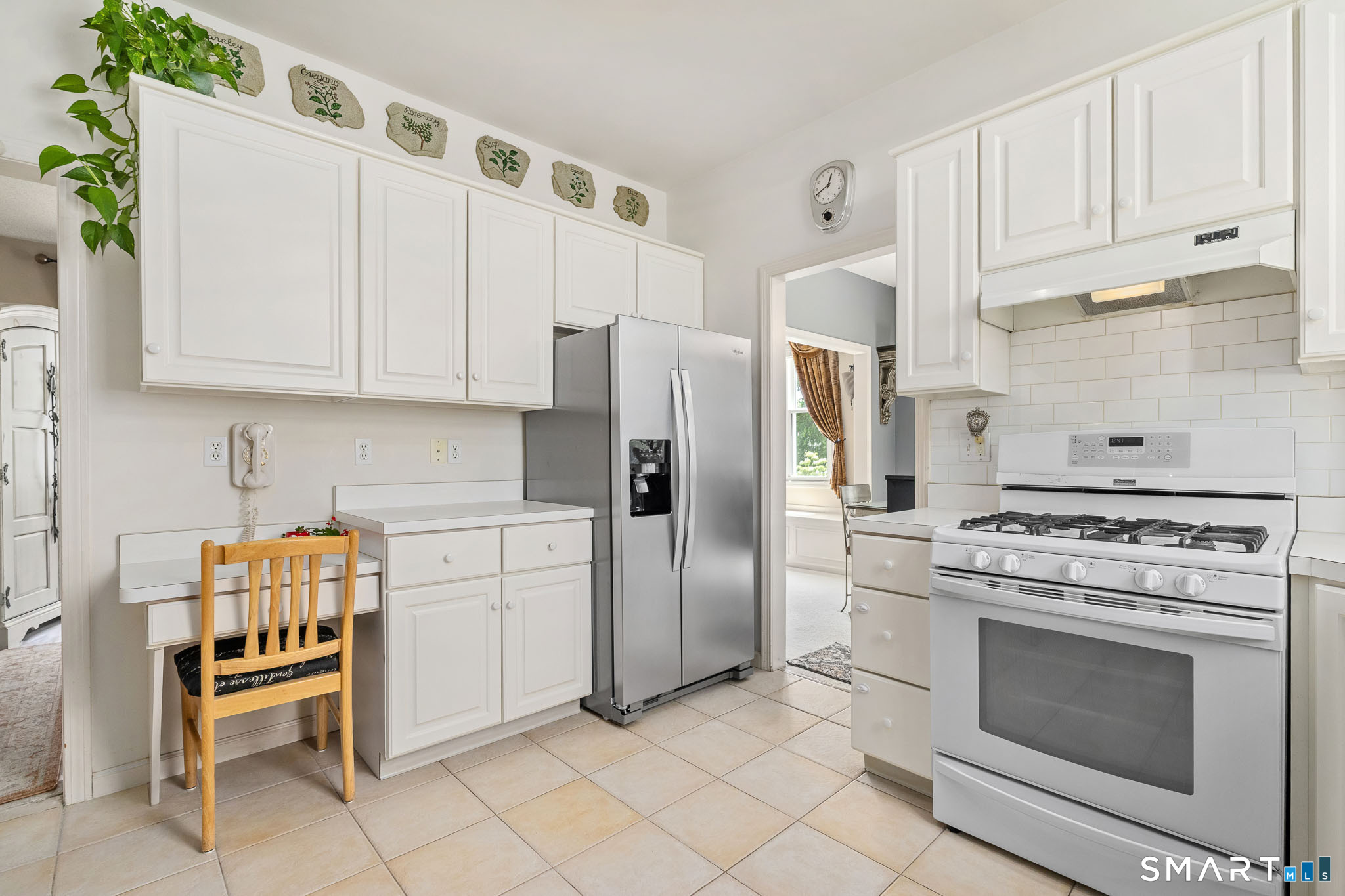 24 Pepper Bush Lane Newington CT 06111