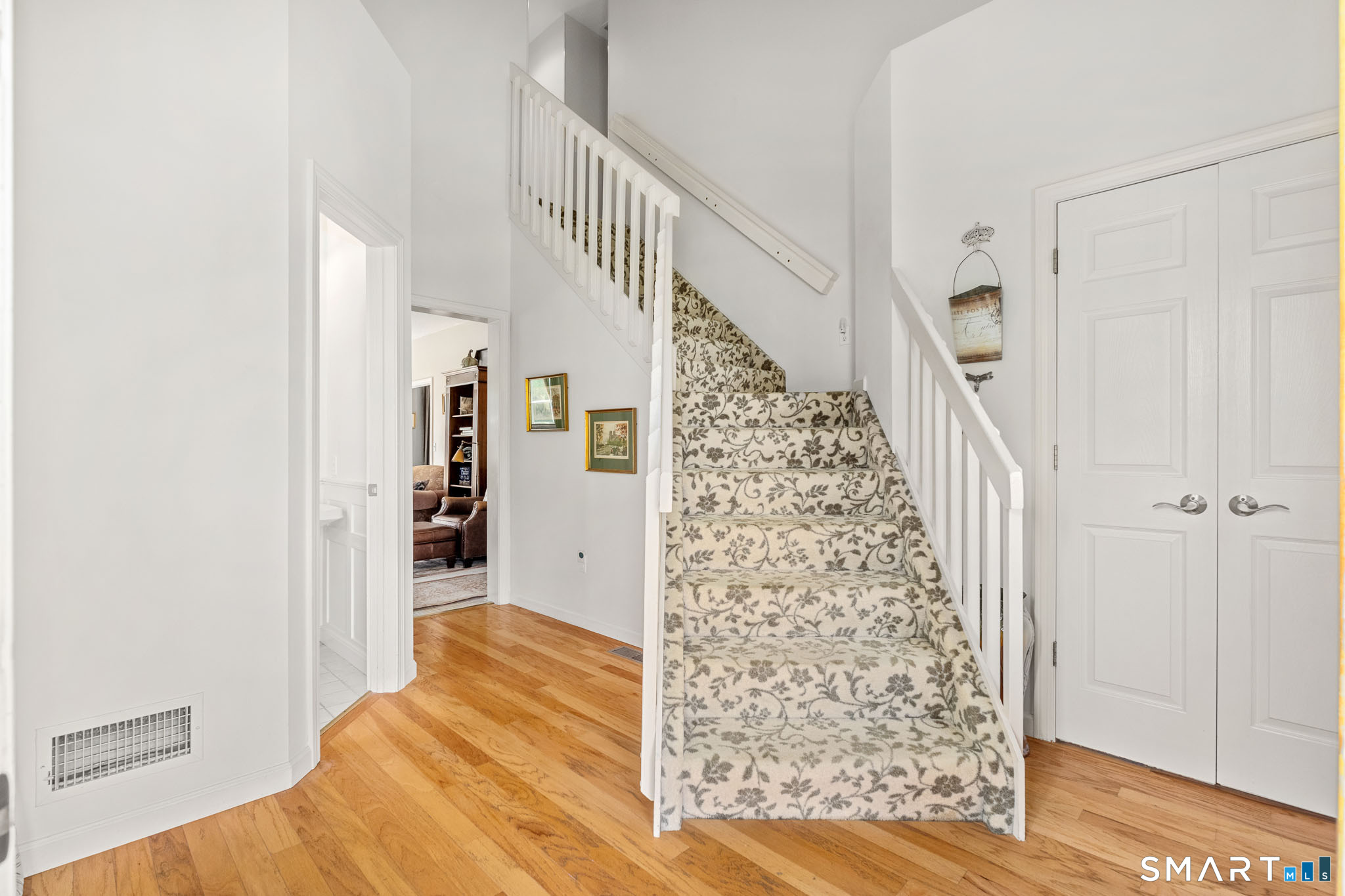 24 Pepper Bush Lane Newington CT 06111