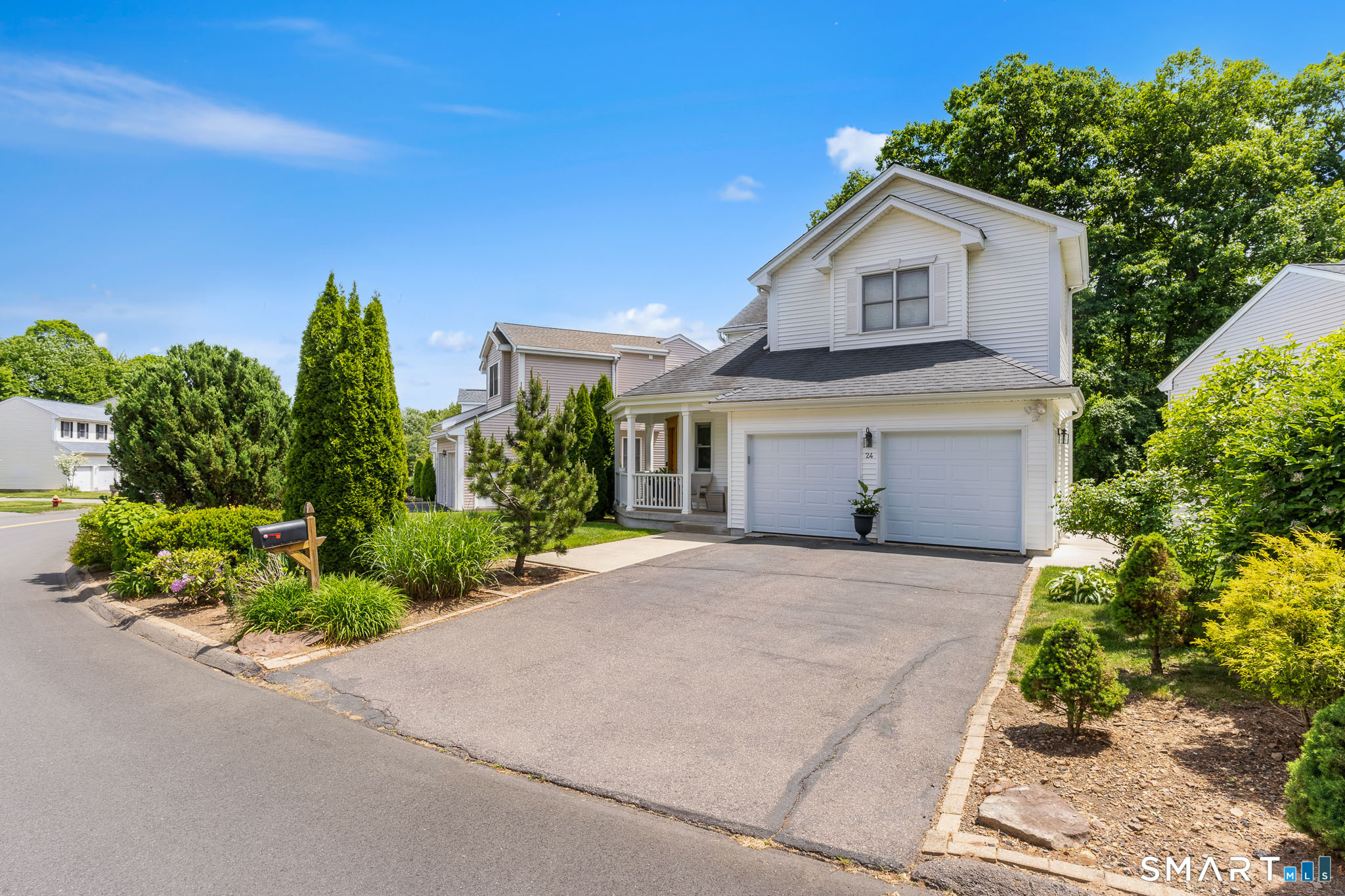 24 Pepper Bush Lane Newington CT 06111