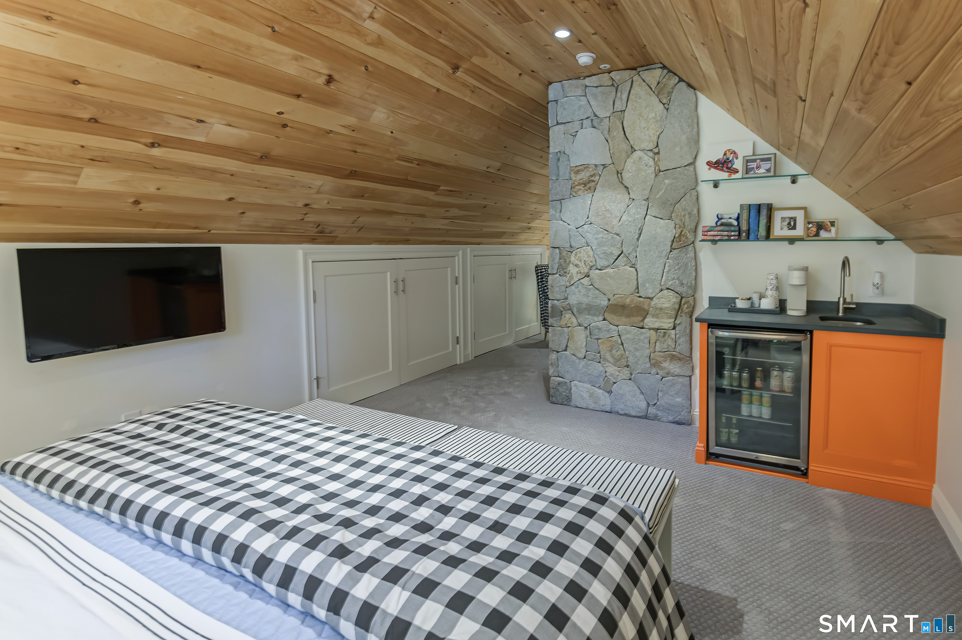 20 Strawberry Ridge Road Ridgefield CT 06877