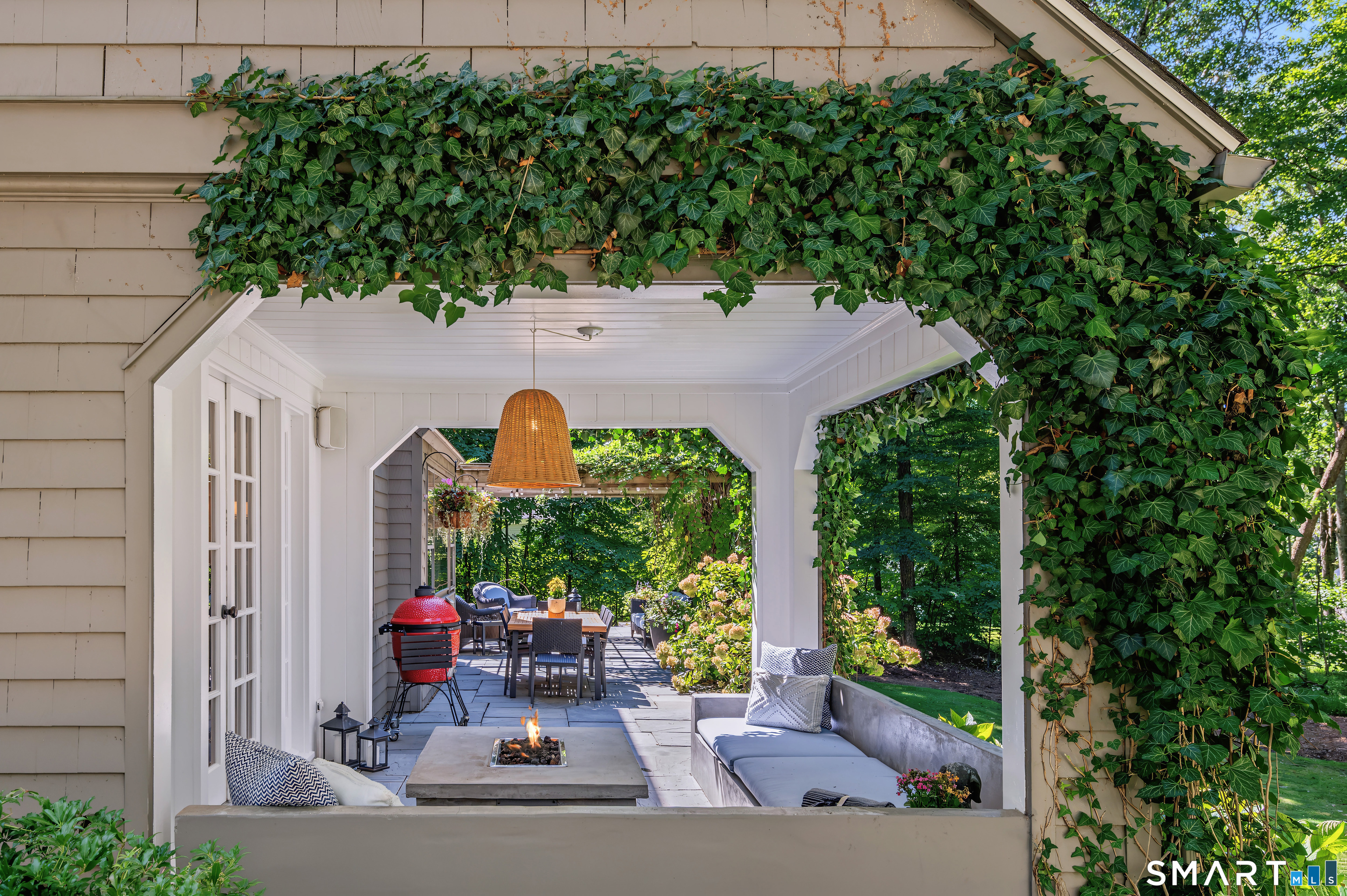 20 Strawberry Ridge Road Ridgefield CT 06877