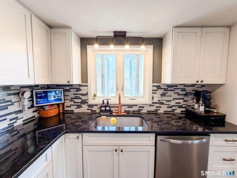 53 Prospect Street Woodstock CT 06281