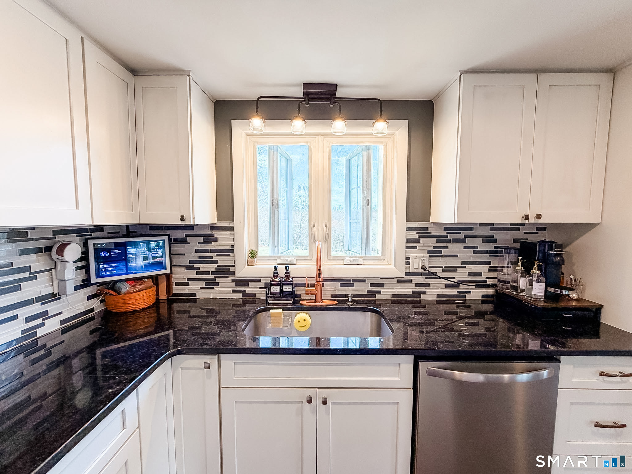53 Prospect Street Woodstock CT 06281