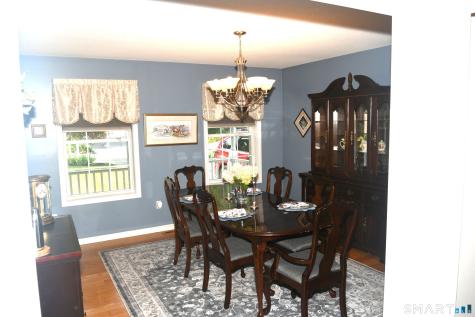 2 Clinton Lane Enfield CT 06082