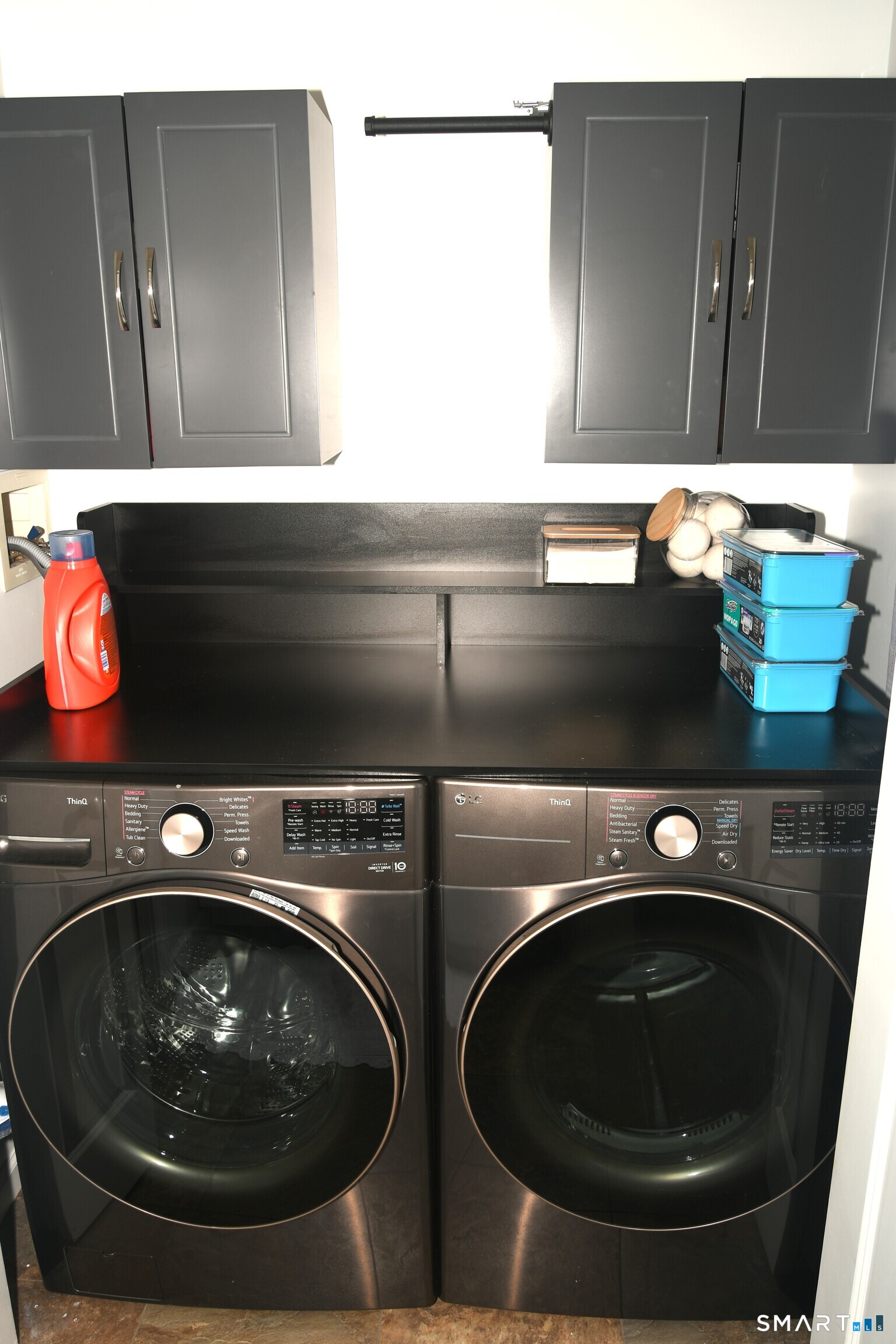 2 Clinton Lane Enfield CT 06082
