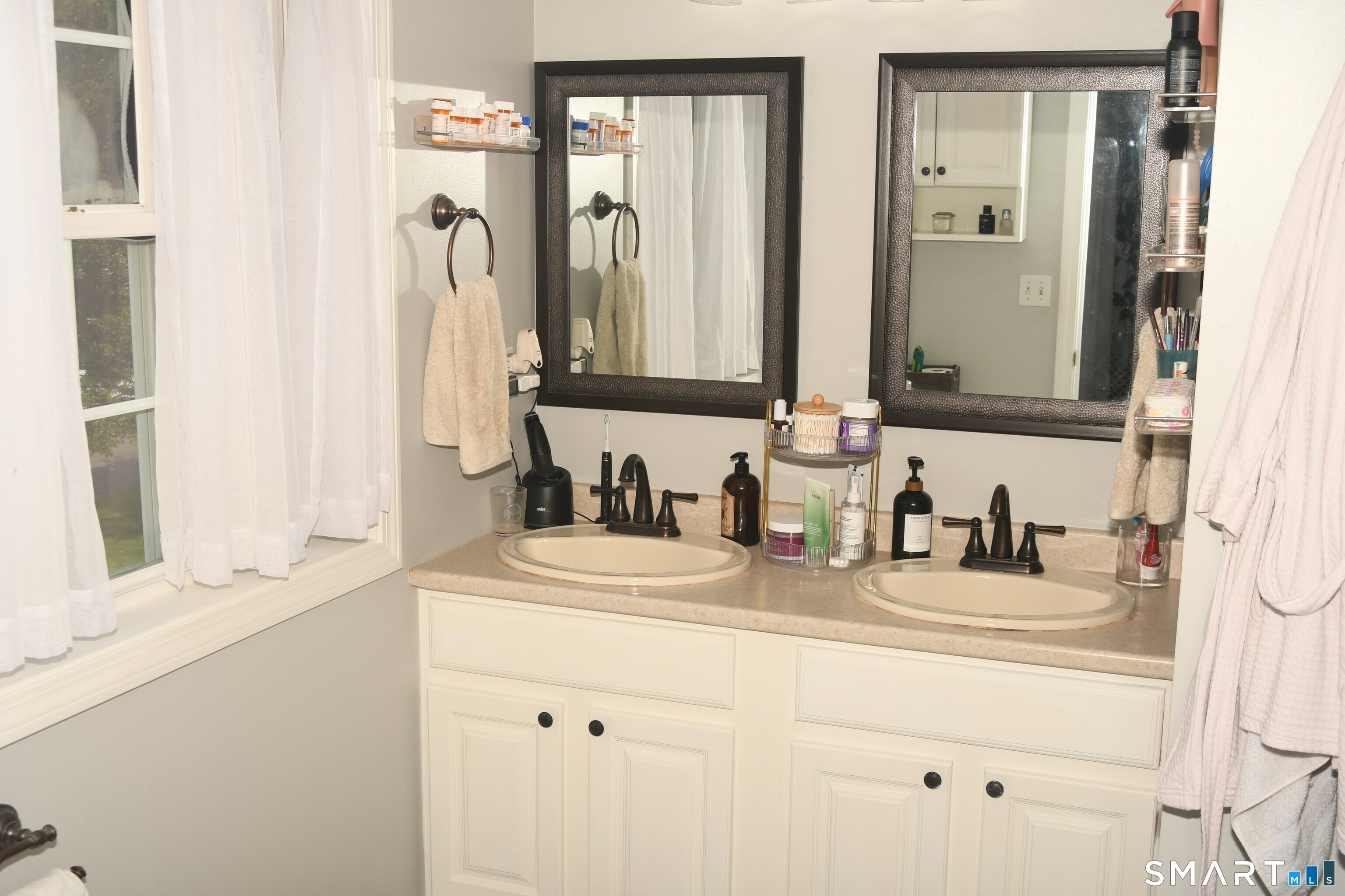 2 Clinton Lane Enfield CT 06082