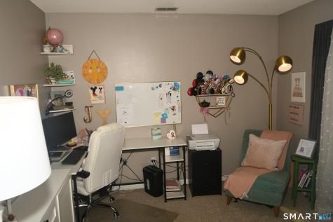2 Clinton Lane Enfield CT 06082