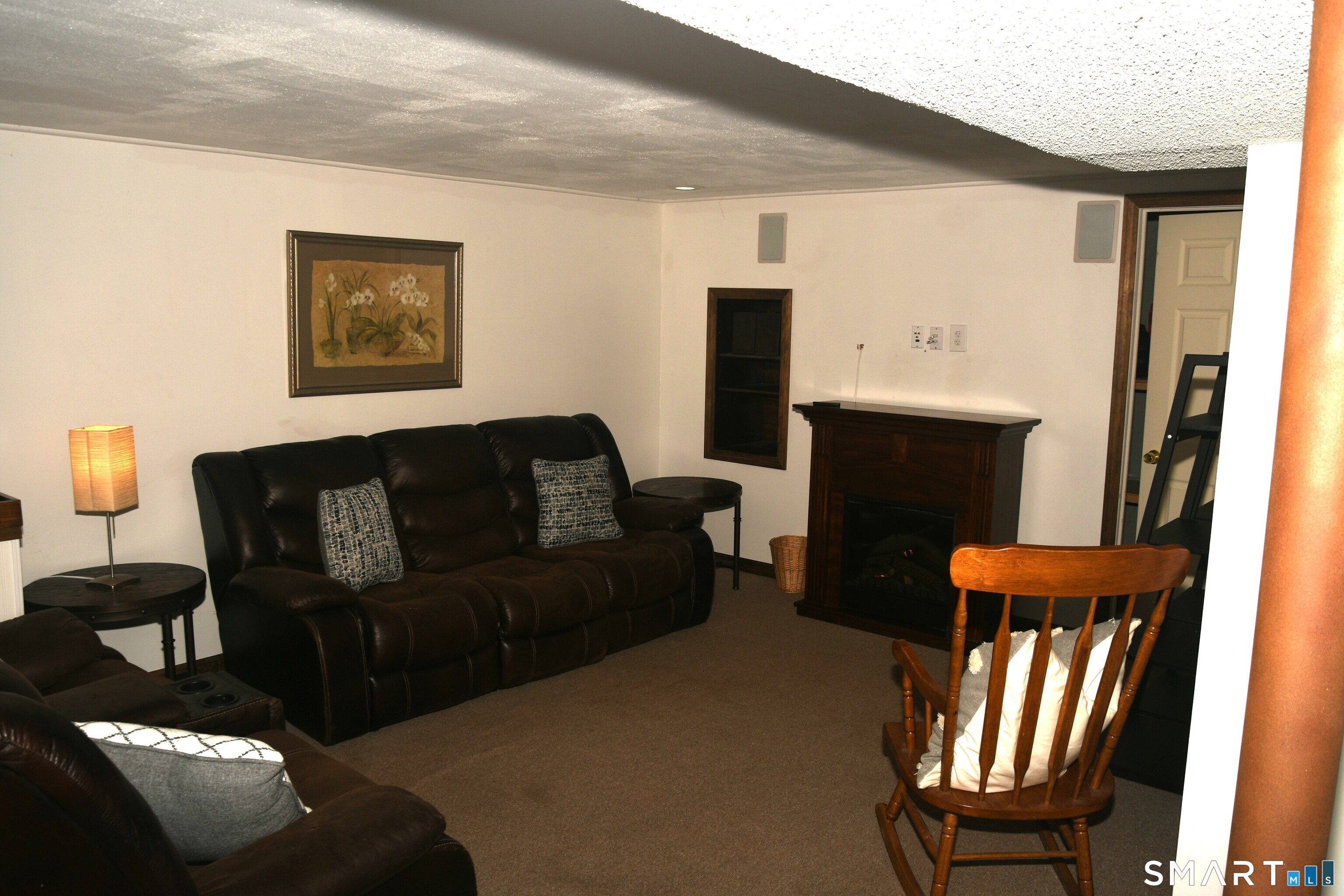 2 Clinton Lane Enfield CT 06082