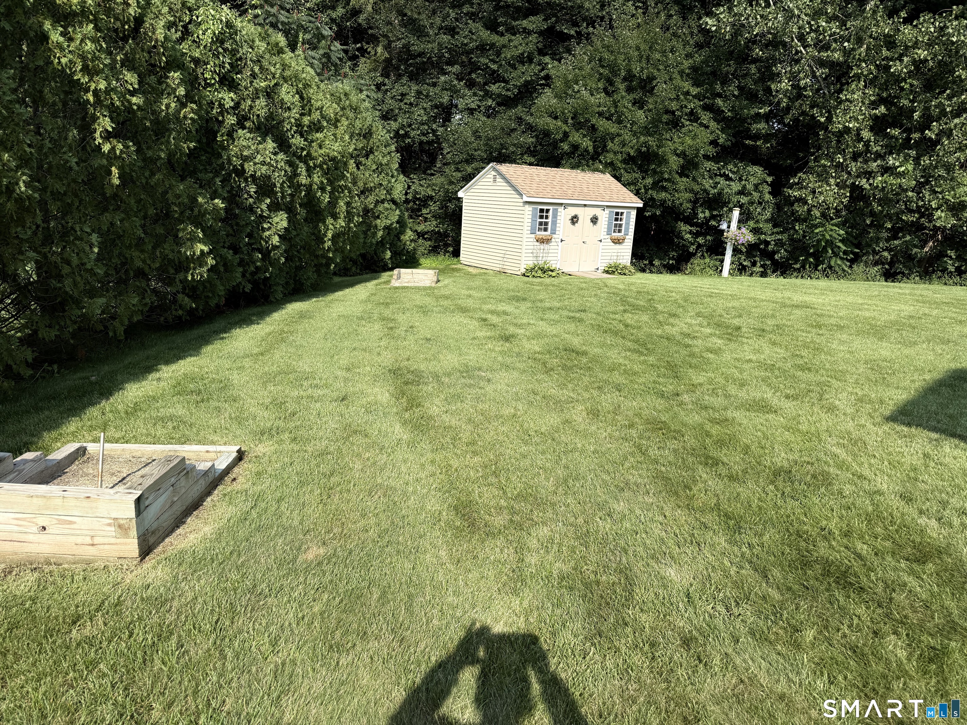2 Clinton Lane Enfield CT 06082