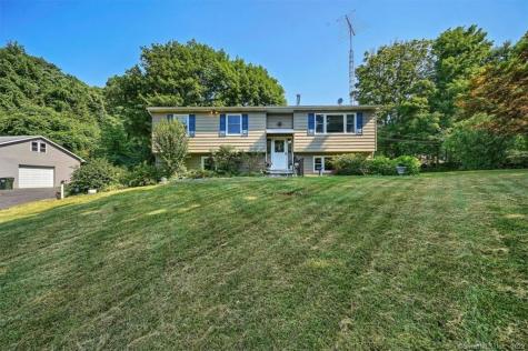 155 Stoneleigh Avenue Carmel NY 10512