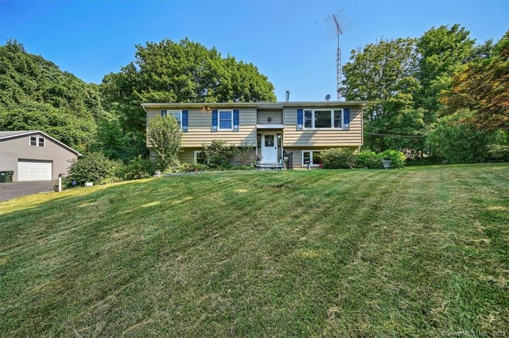 155 Stoneleigh Avenue Carmel NY 10512