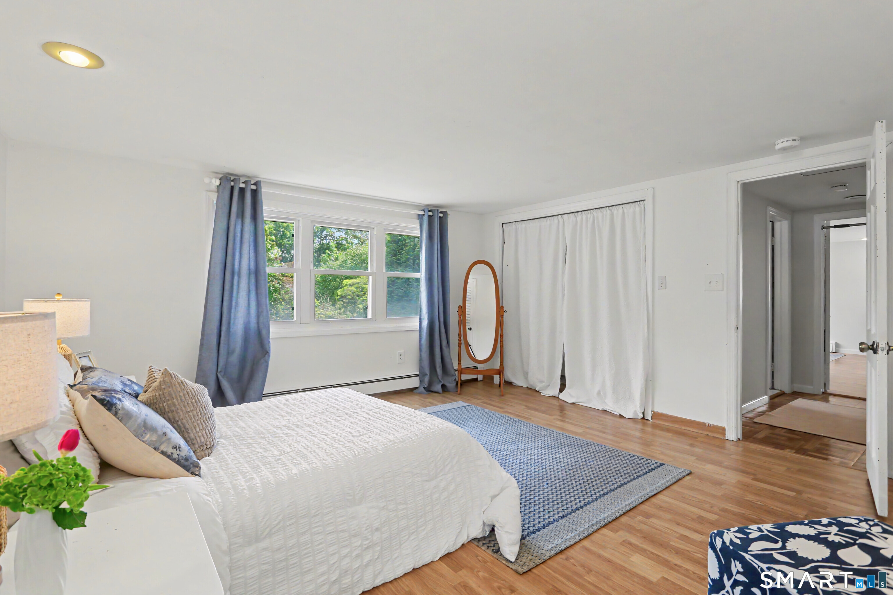 97 Ridgeview Avenue Trumbull CT 06611