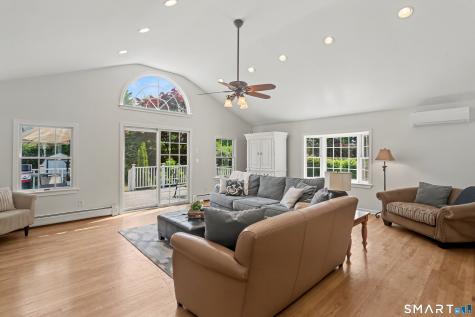 97 Ridgeview Avenue Trumbull CT 06611