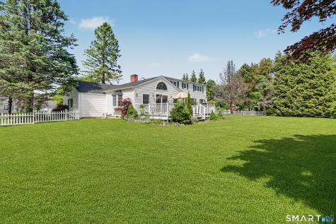 97 Ridgeview Avenue Trumbull CT 06611