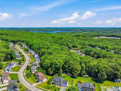 38 Tarragon Drive East Hampton CT 06424
