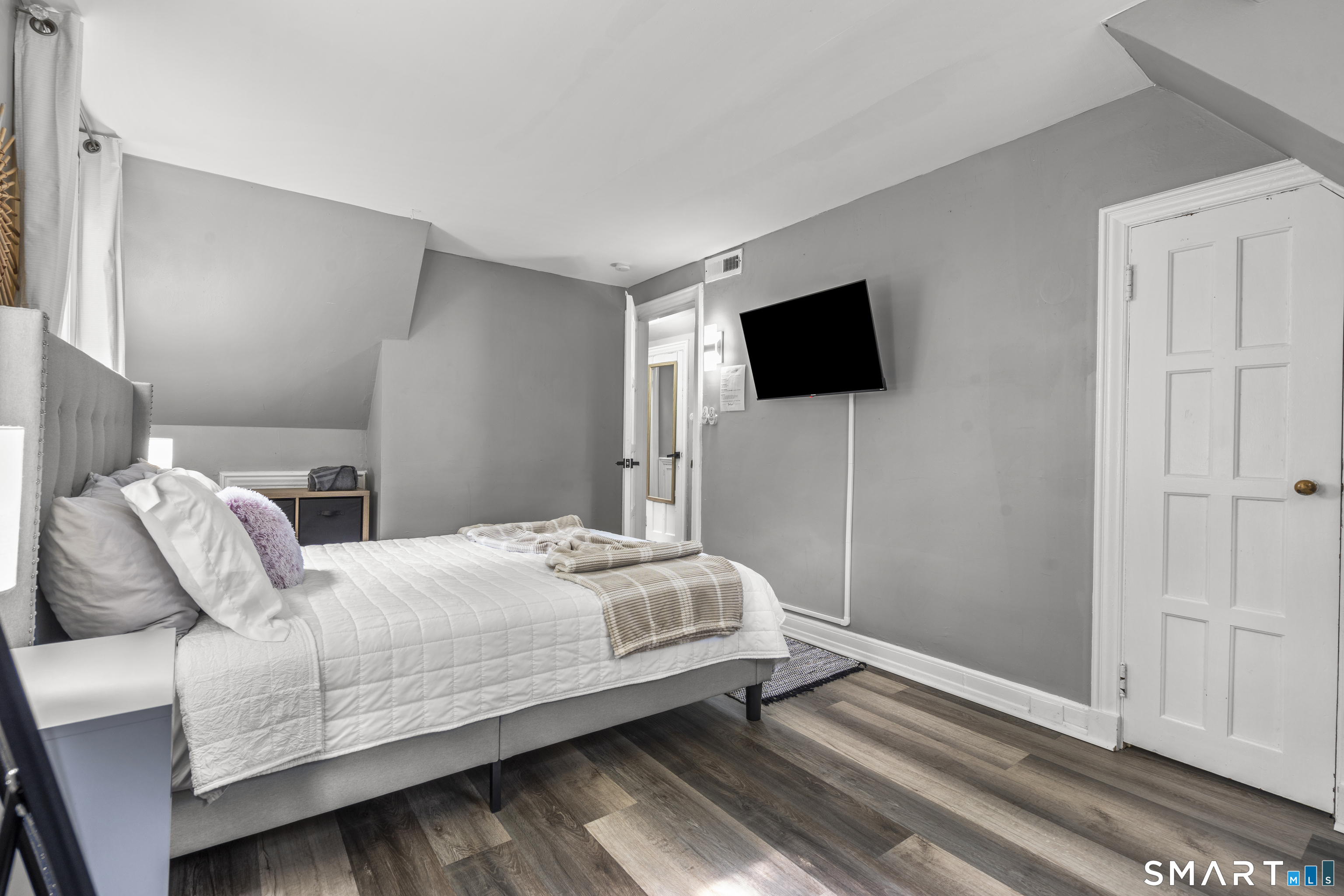 26 Trowbridge Street Waterbury CT 06710