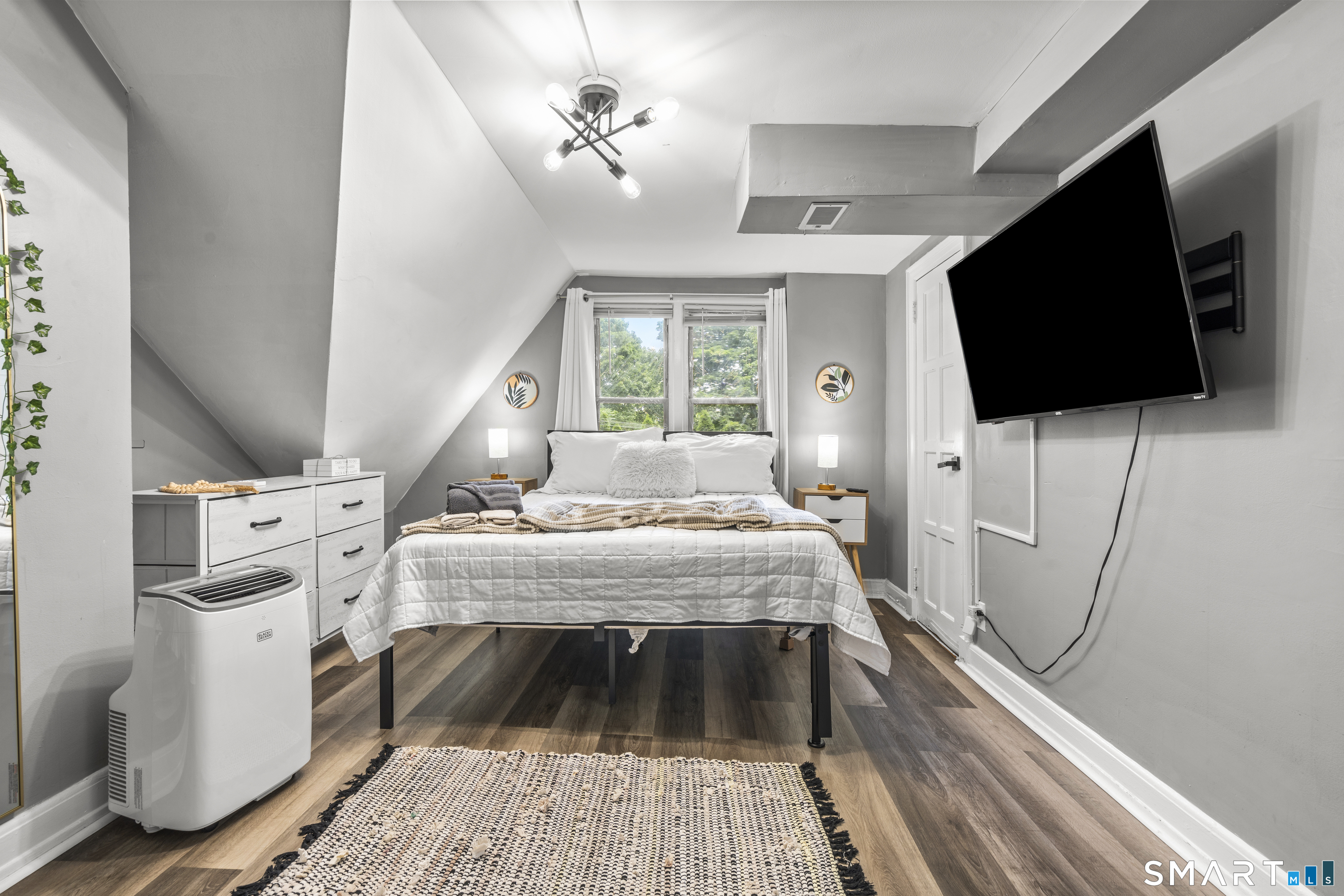 26 Trowbridge Street Waterbury CT 06710
