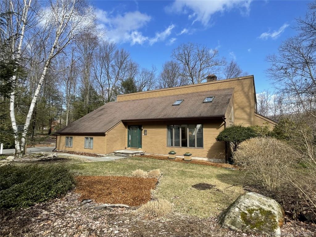 112 Deer Run Burlington CT 06013
