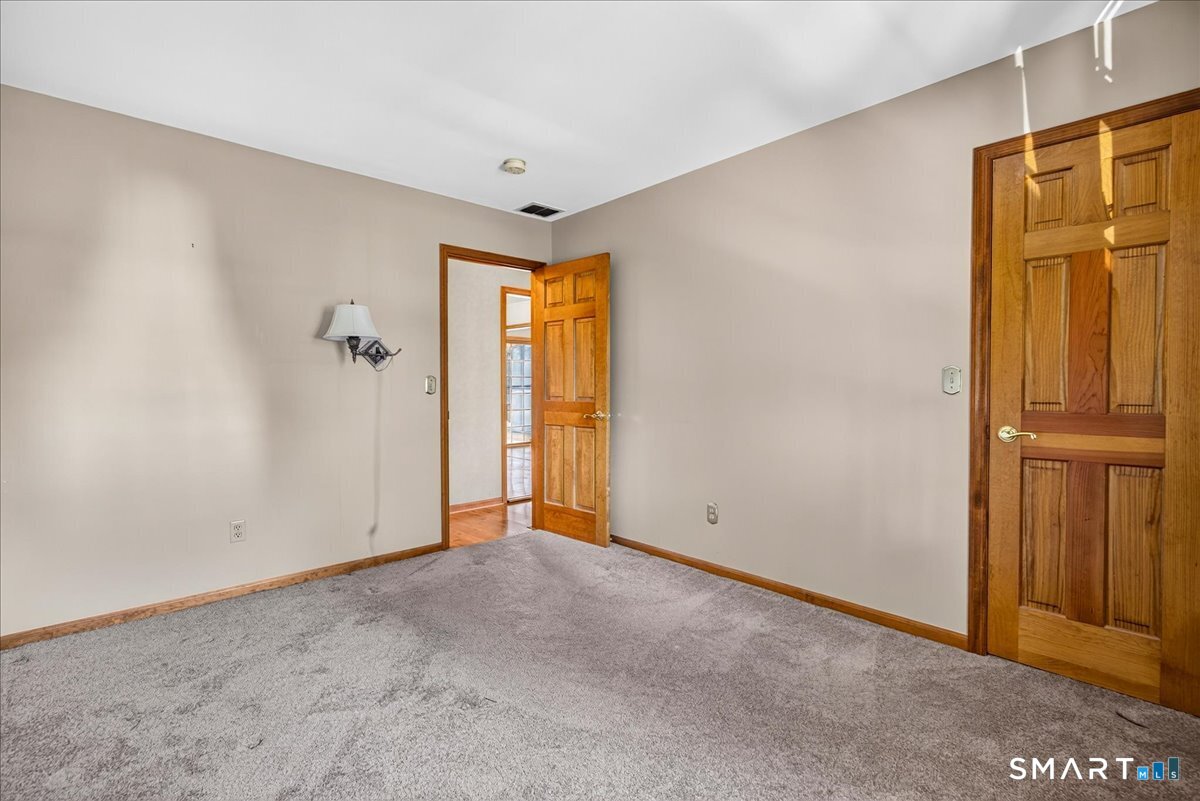 7 Oakledge Circle Norwalk CT 06854