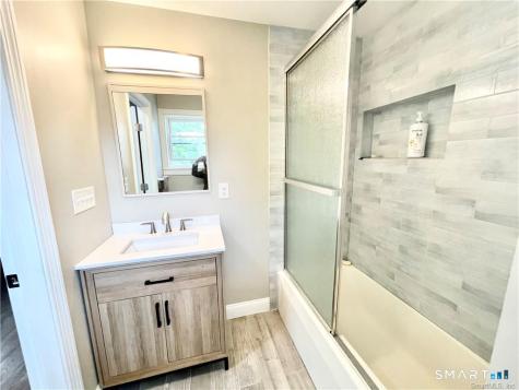 77 Simsbury Street Waterbury CT 06704