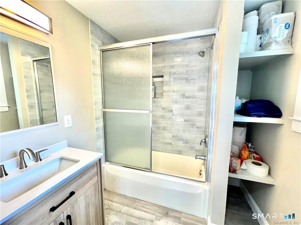 77 Simsbury Street Waterbury CT 06704