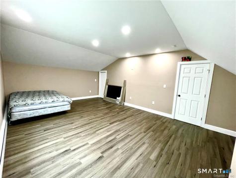 77 Simsbury Street Waterbury CT 06704