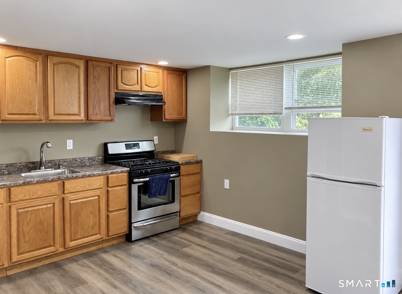 77 Simsbury Street Waterbury CT 06704