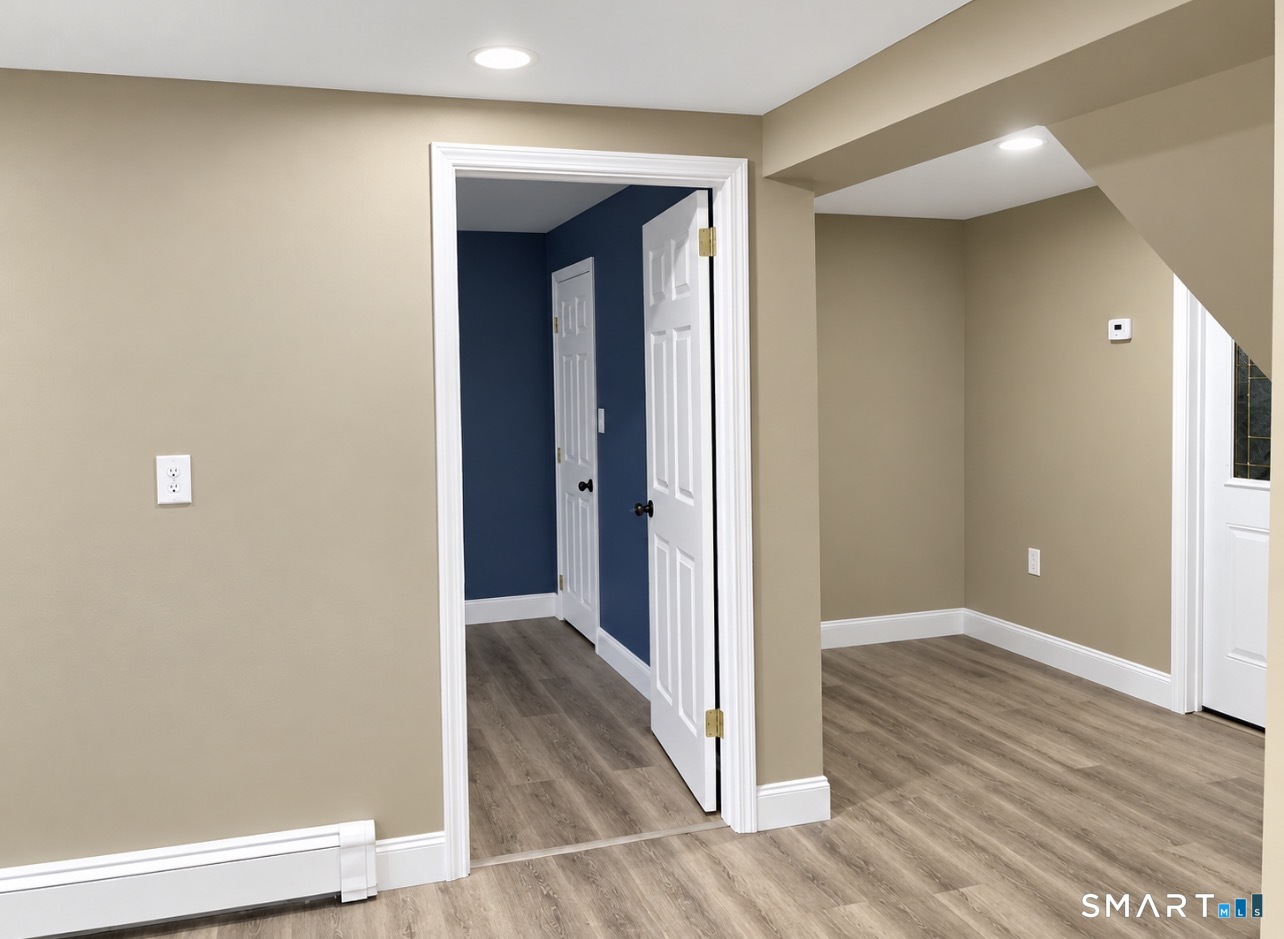 77 Simsbury Street Waterbury CT 06704